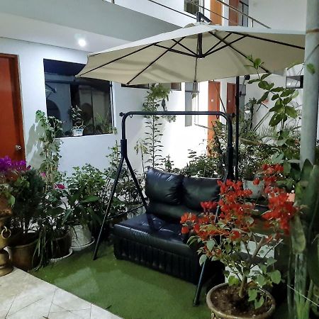 Hostal Caprichos Huacho Exterior foto