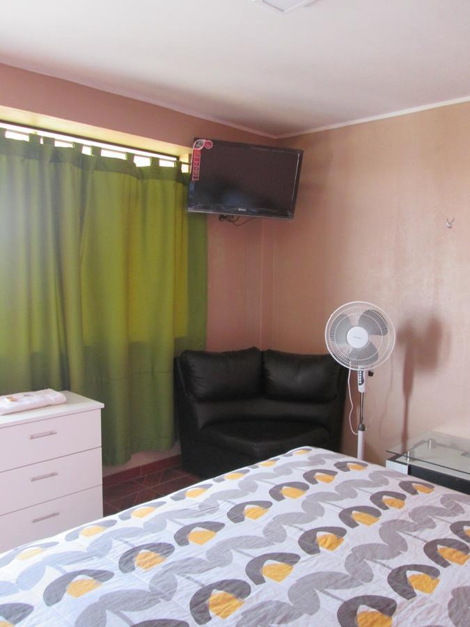 Hostal Caprichos Huacho Exterior foto