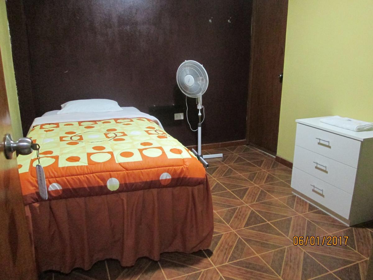 Hostal Caprichos Huacho Exterior foto