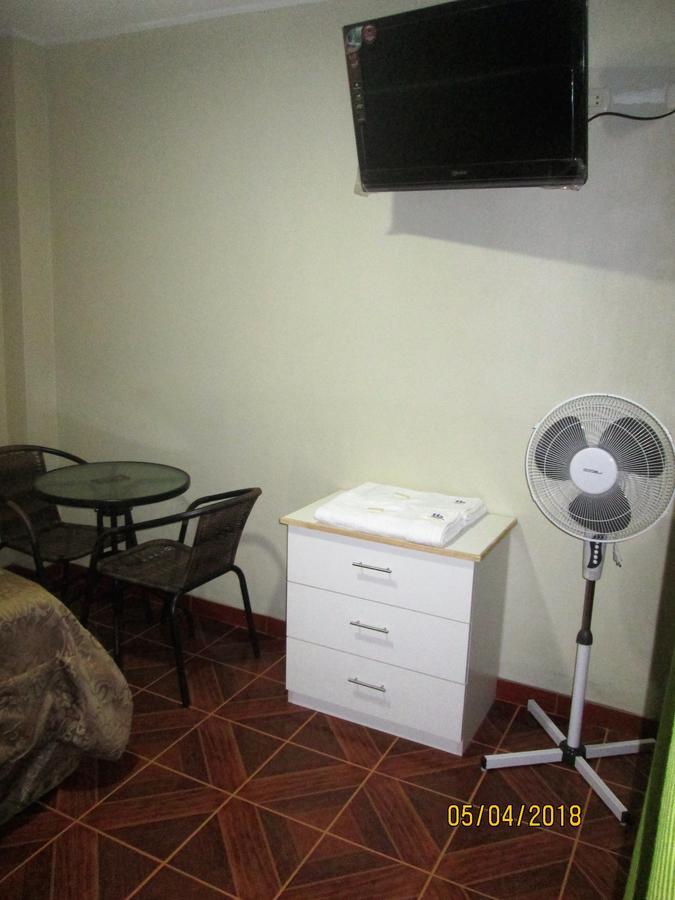 Hostal Caprichos Huacho Exterior foto